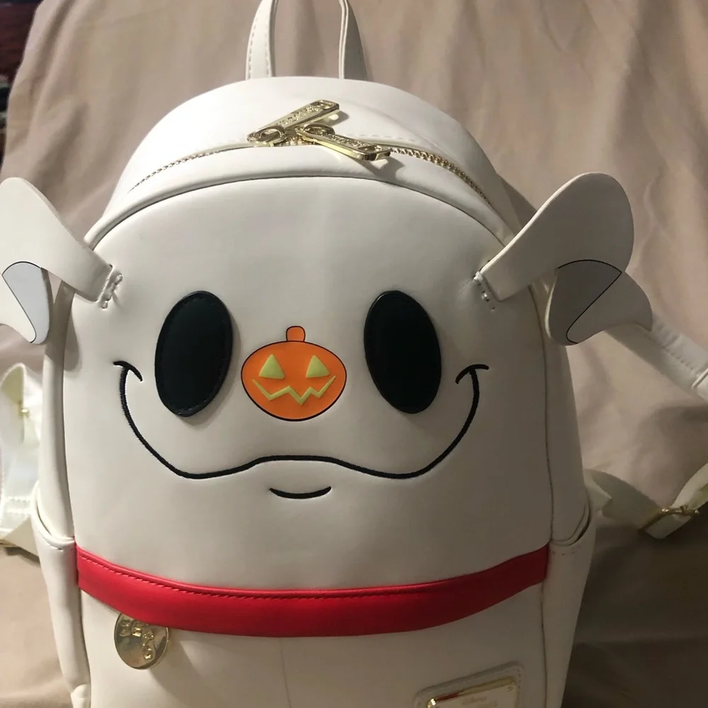 LOUNGEFLY BACKPACK (THE NIGHTMARE BEFORE CHRISTMAS) - Picture 2 of 9